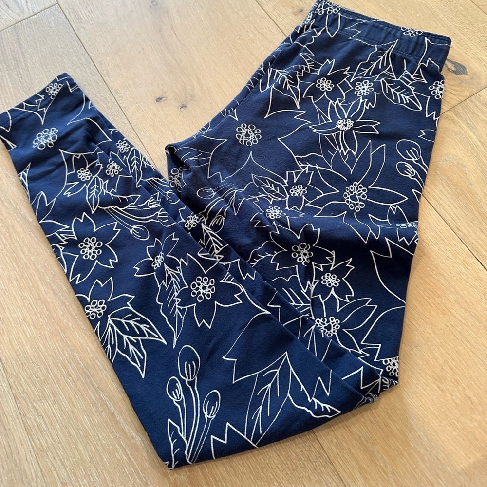 Nike blue and white floral leggings